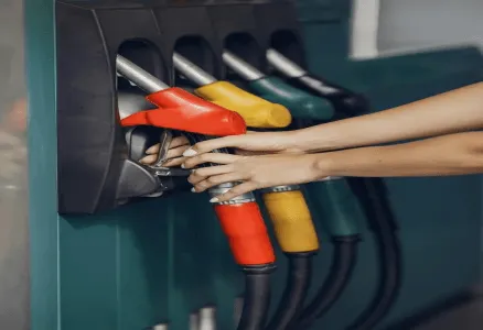 The journey of EL Motamizon Company in the construction and execution of gas and fuel stations