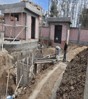 محطة صرف صحي قرية منيل دويب أثناء التنفيذ